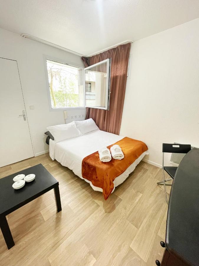 Cozy Studio In La Defense Courbevoie Exterior photo